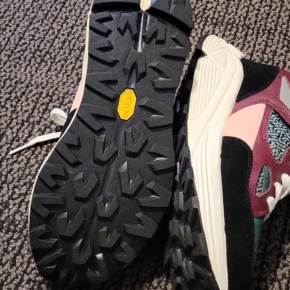 Maison Kitsune x Brandblack collab multicolor knit sneakers sz 38 - Picture 6 of 6